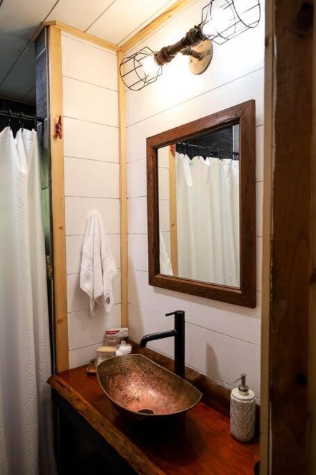 Cabin At The Cove At Watauga Lake Butler Exterior photo