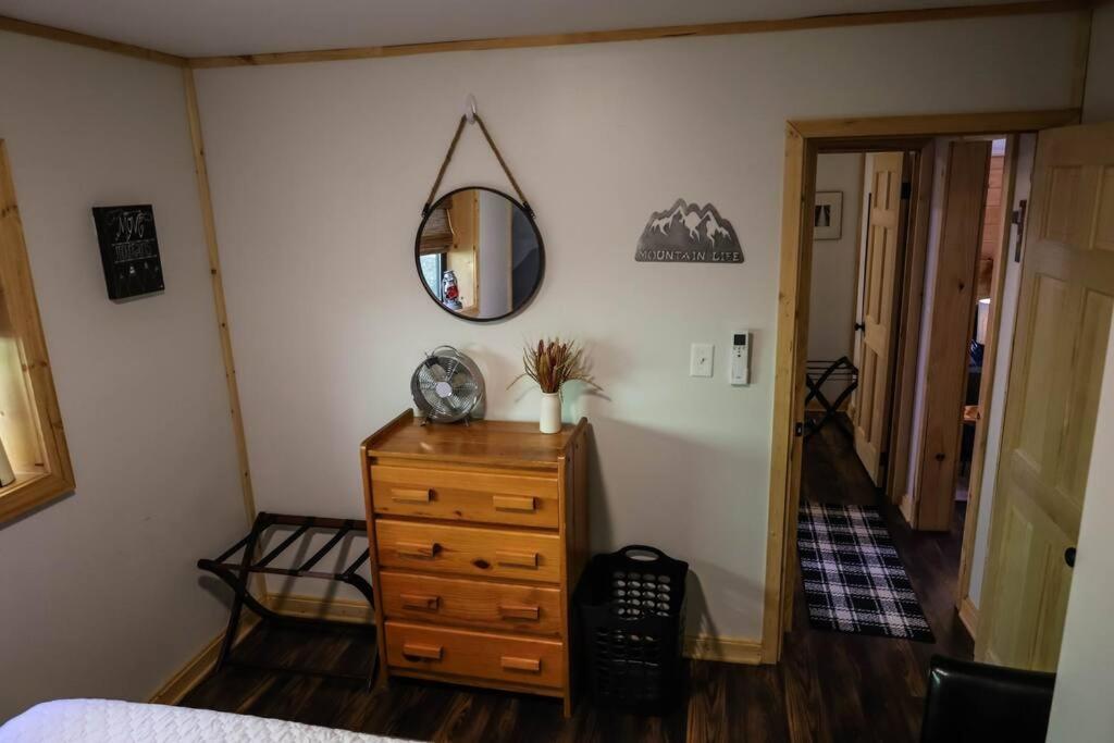 Cabin At The Cove At Watauga Lake Butler Exterior photo